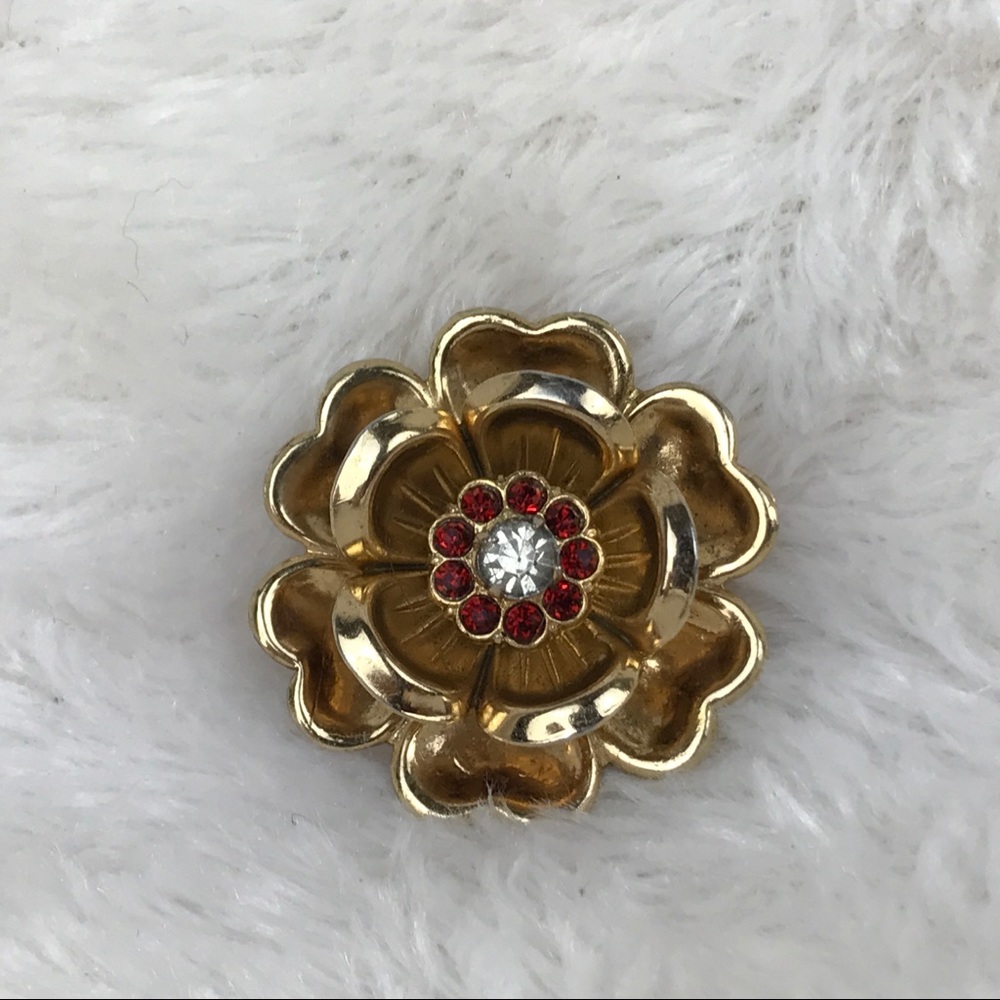 Vtg Coro Gold Tone Flower Pin Red Rhinestone Small